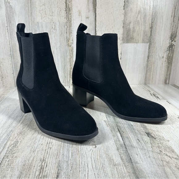 NEW Steve Madden Rhiannon Chelsea Black Suede Block Heel Ankle Boots #1220 - Picture 10 of 12